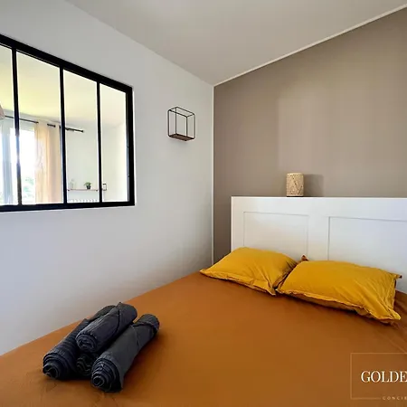 Appartement Le Golden View - Vue Imprenable & Parking Gratuit à Chambéry Extérieur photo