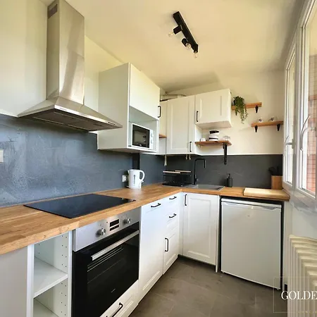 Appartement Le Golden View - Vue Imprenable & Parking Gratuit à Chambéry Extérieur photo